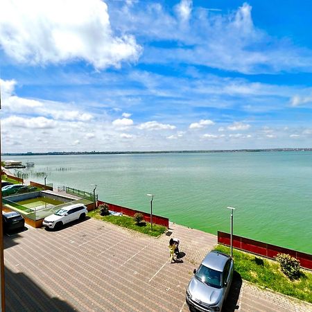 Sophia Lake View Suite Mamaia Exterior photo