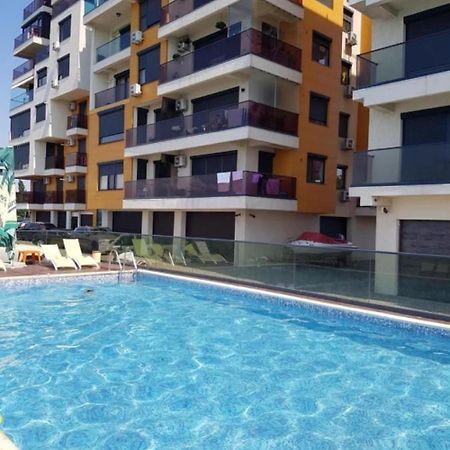 Sophia Lake View Suite Mamaia Exterior photo