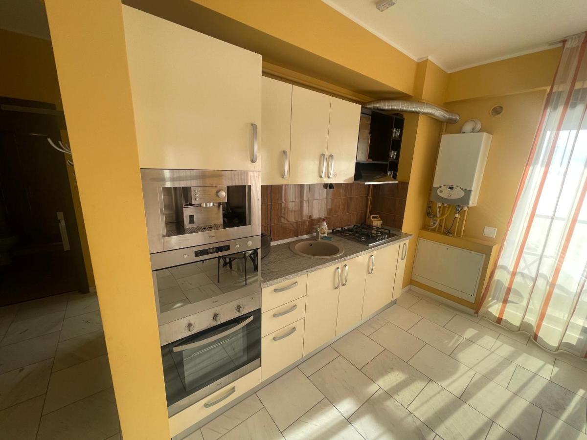 Sophia Lake View Suite Mamaia Exterior photo